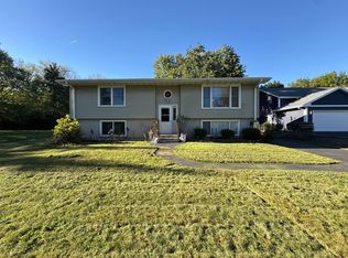 115 Brandywine Dr SE, Poplar Grove, IL 61065