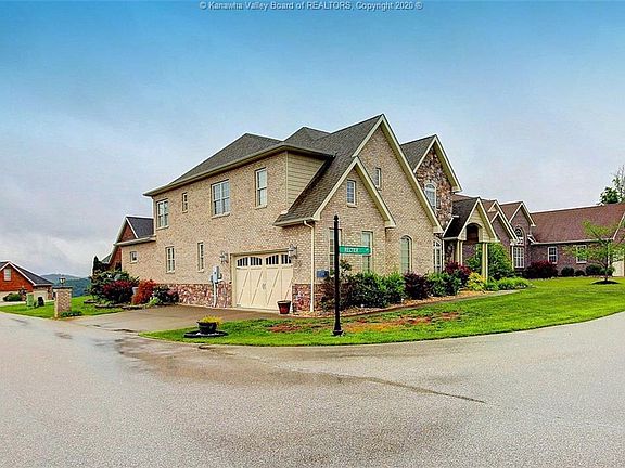 3rd image of 40 Recter Ln