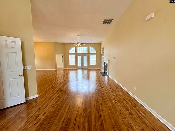 4th image of 204 Founders Ridge Rd