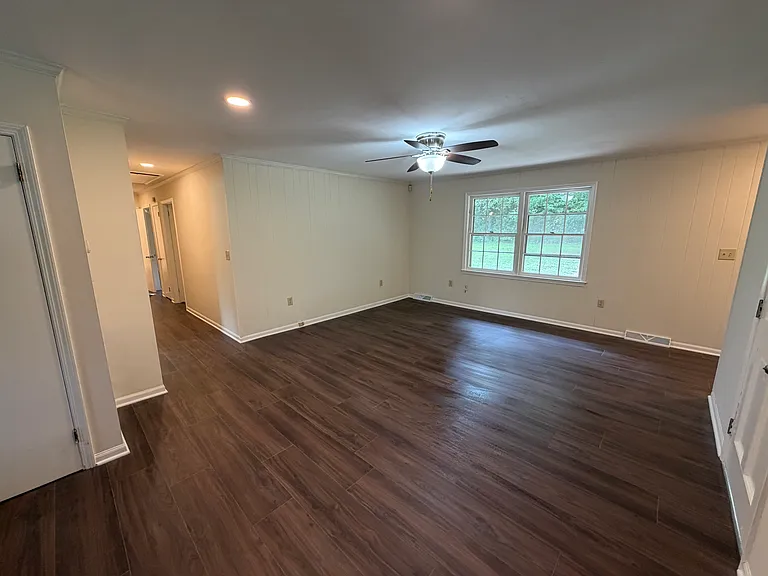 1507 E Calhoun St — Photo 4