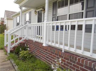 300 Gallenway Ter, Chesapeake, VA 23322