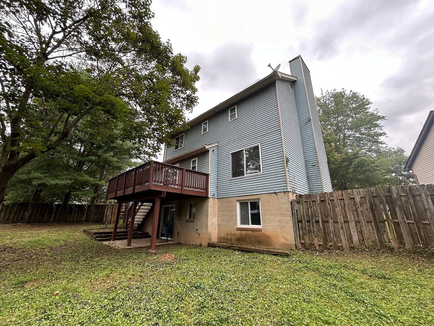 Spacious Sf In Germantown Estates — Photo 3