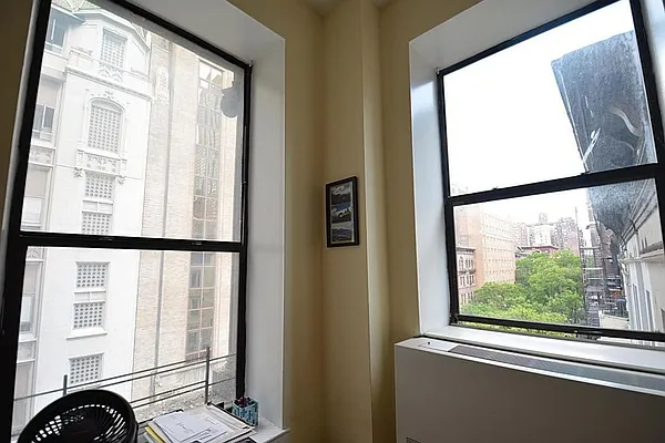 Rented by Compass | media 22