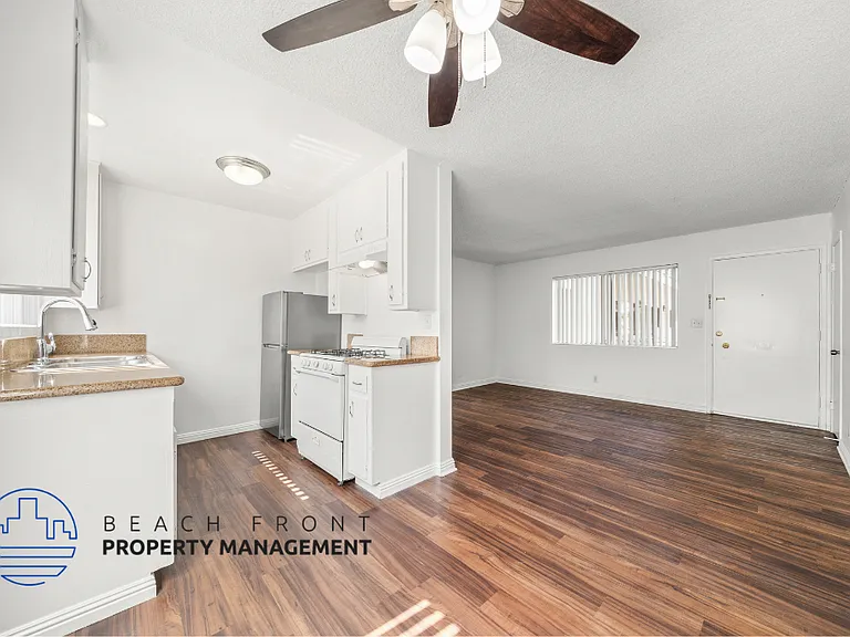 2700 Aviation Blvd #2704 — Photo 16