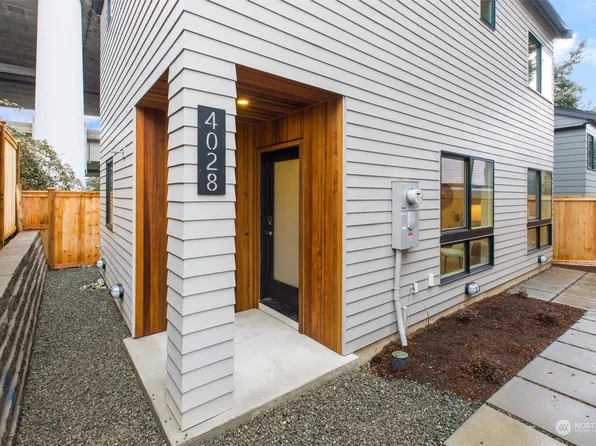 4028 5th Avenue NE, Seattle, WA 98105