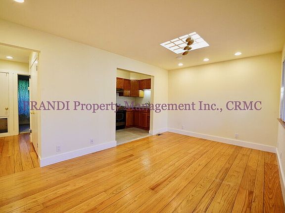 2nd image of 839 Reichert Ave APT 1