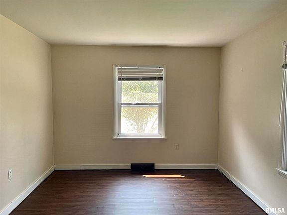 4th image of 725 N A St