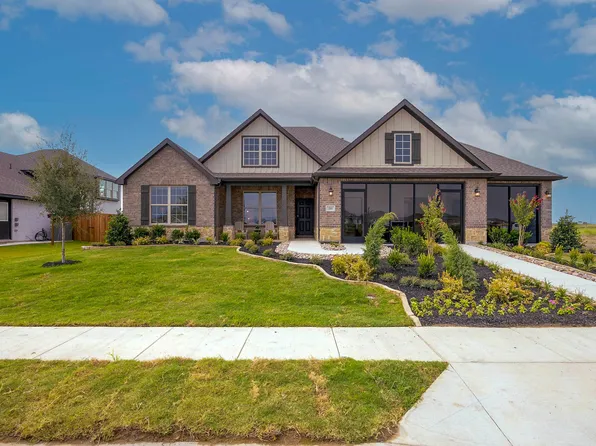 211 Saddletree Dr, Nevada, TX 75173