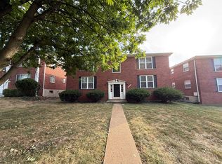 10118 Puttington Dr APT C, Saint Louis, MO 63123