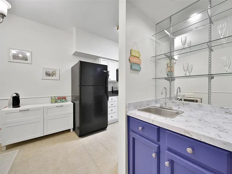 8100 Cambridge St #25 — Photo 11