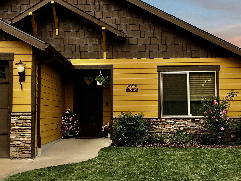 1st image of 2766 Cummings Ln