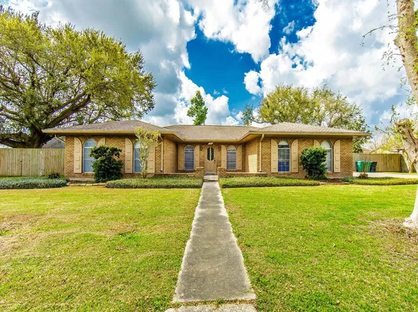 202 S Hidalgo Ln, Thibodaux, LA 70301
