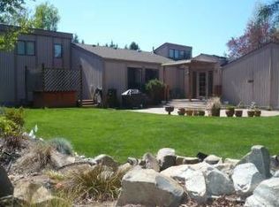 3035 El Dorado Dr, Medford, OR 97504