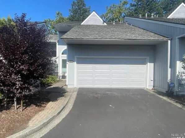 2791 McBride Ln APT 197, Santa Rosa, CA 95403