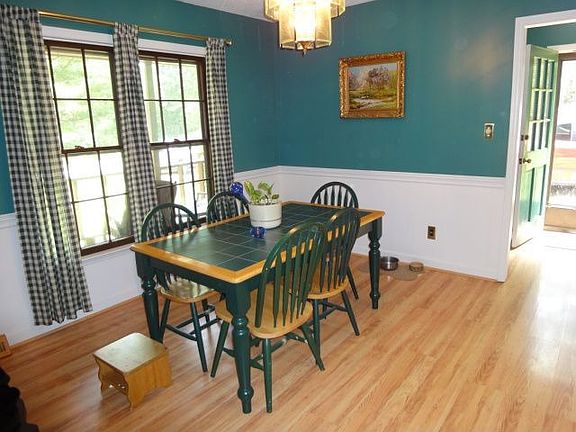 3rd image of 8513 Lochinvar Dr