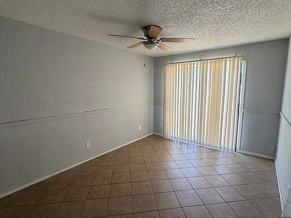 5th image of 6814 W Cypress St