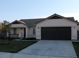 2141 W Heather Ln, Hanford, CA 93230