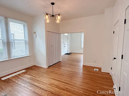 3715 Woodland Ave — Photo 5