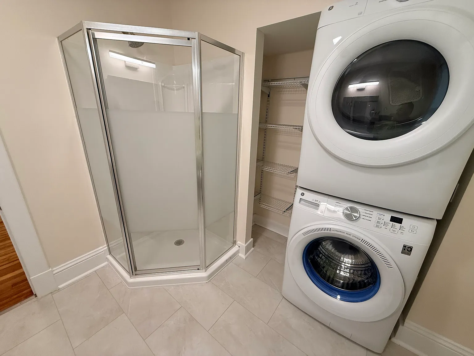 3 bed, 1250 sqft, $1,995 — Photo 4