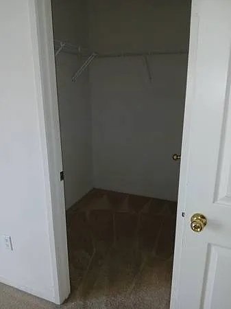 2 bed, 1035 sqft, $2,100 — Photo 4