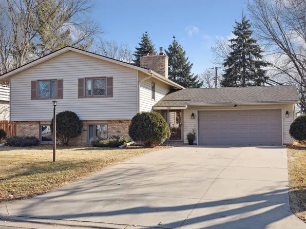 7301 Tempo Ter NE, Fridley, MN 55432
