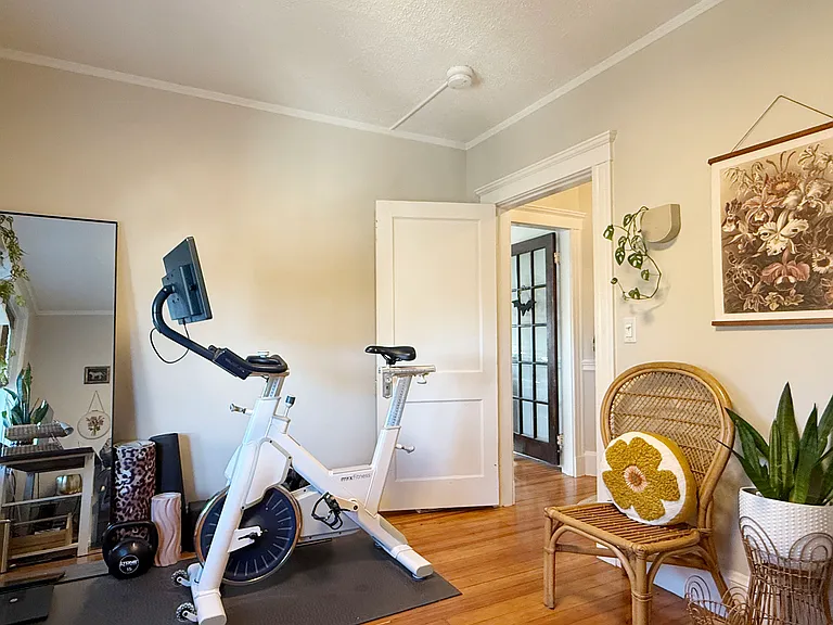 25 Roslyn St #12 — Photo 10