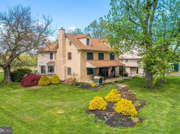 1904 Broad St, Perkasie, PA 18944