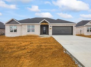 7911 Range Ave, Springdale, AR 72762