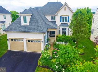 417 Waynebrook Dr, Chester Springs, PA 19425