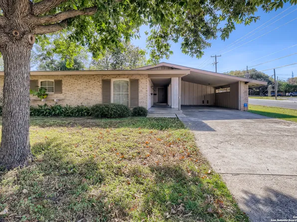 102-106 Oakhurst, San Antonio, TX 78209