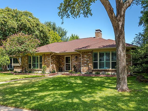 3rd image of 10139 Cherry Tree Dr