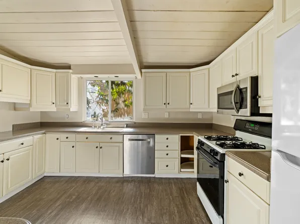 4902 54th St, San Diego, CA 92115