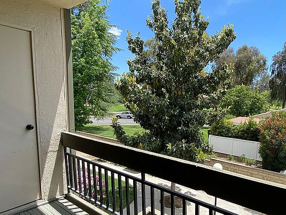 4th image of 25718 Hogan Dr