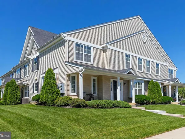 2405 Lexington Mews #2405, Woolwich Township, NJ 08085