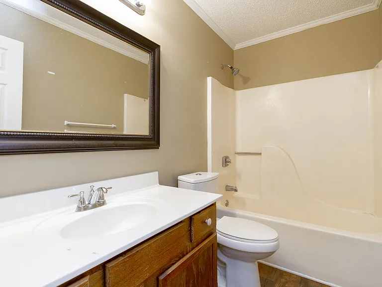 1700 Wedgewood Dr — Photo 22