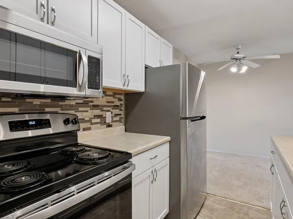 12858 Nicollet Ave APT 201, Burnsville, MN 55337