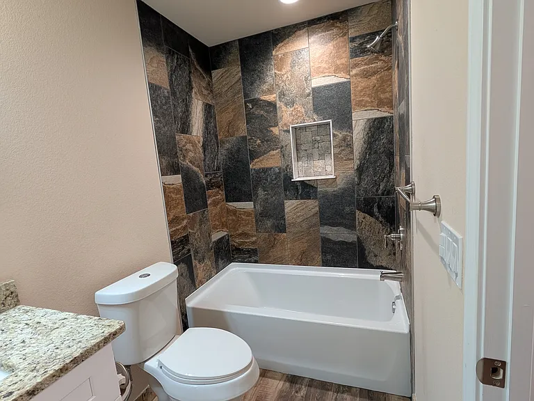 1008 Makayla Dr — Photo 18