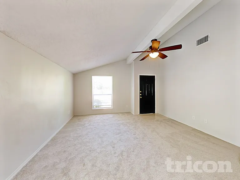 609 S Walnut Creek Dr — Photo 10