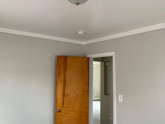 3rd image of 17266 Cicotte Ave
