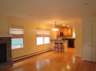 51 Carroll Ave, Newport, RI 02840