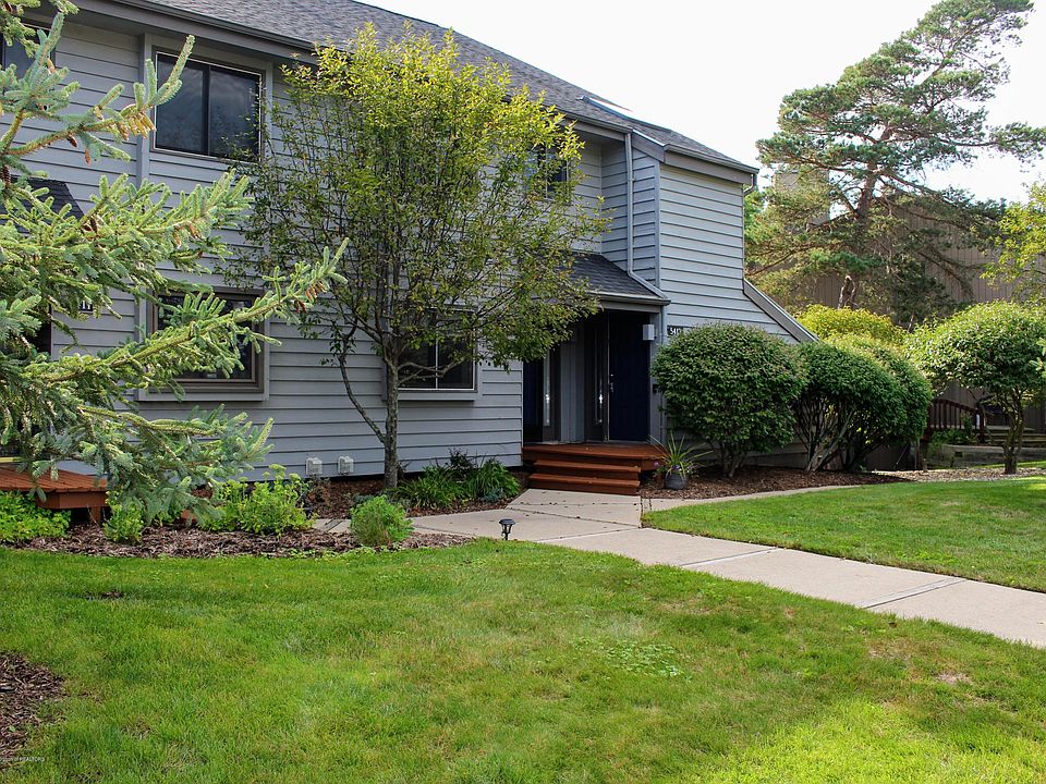 1st image of 5415 E Wild Oak Dr #28