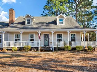 3727 Colorado Dr, Hope Mills, NC 28348