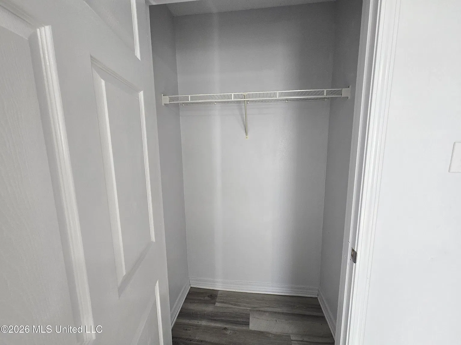 3 bed, 2.0 bath, 1200 sqft, $1,400 — Photo 4
