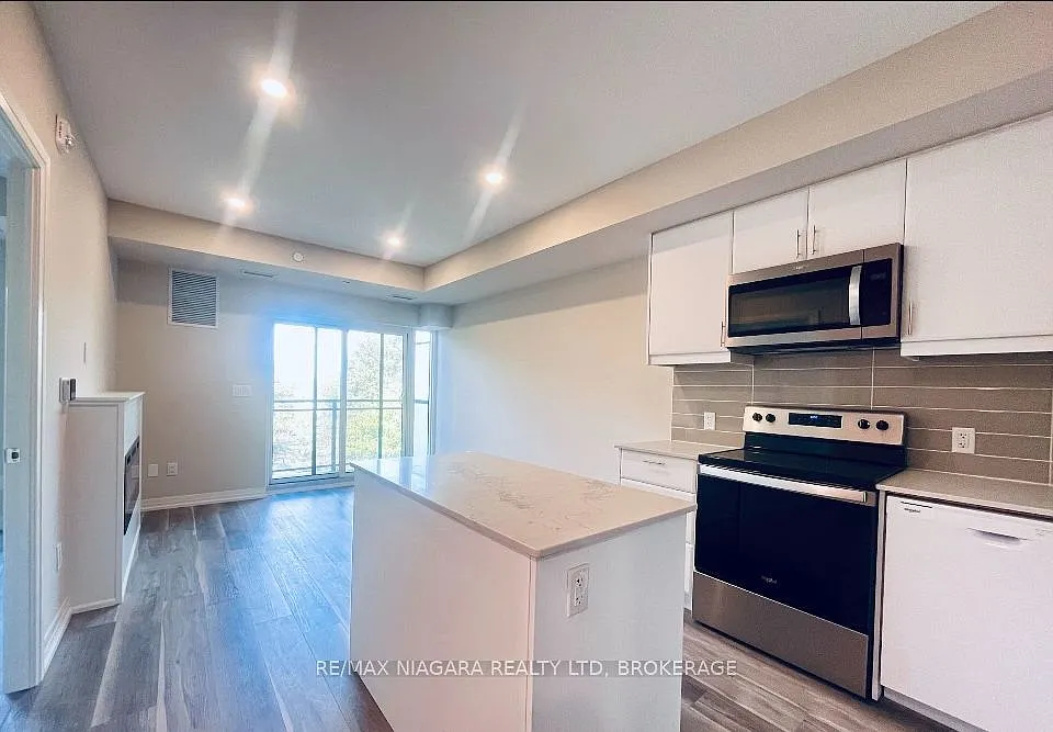 2 bed, $2,400 — Photo 4