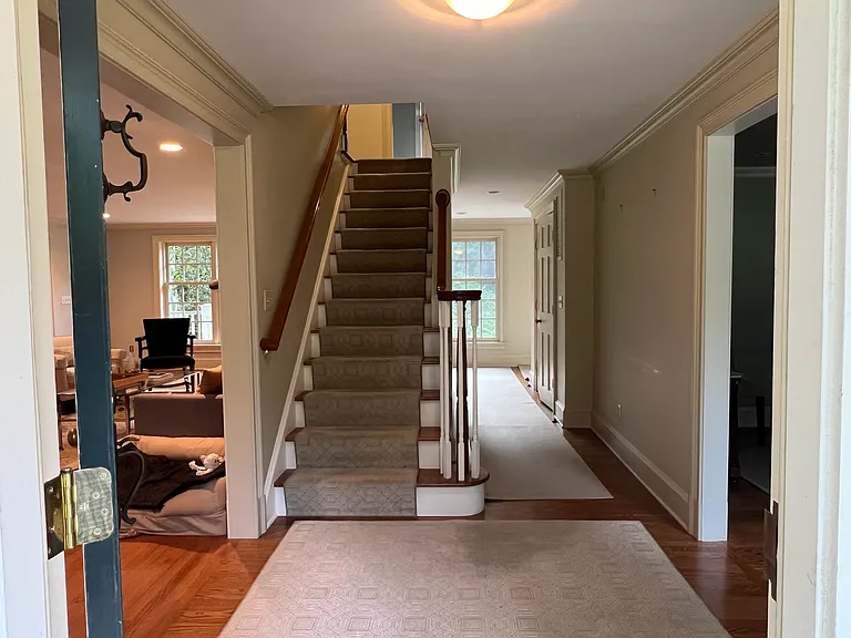 120 Merwins Ln — Photo 20