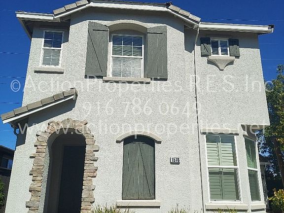 2nd image of 1576 Snapdragon Ln
