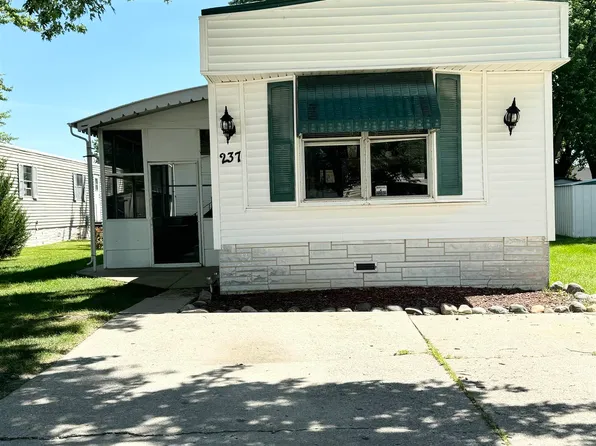 237 Fox Ln, Belvidere, IL 61008