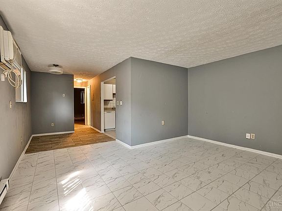 5th image of 5466 Camelot Dr APT 13