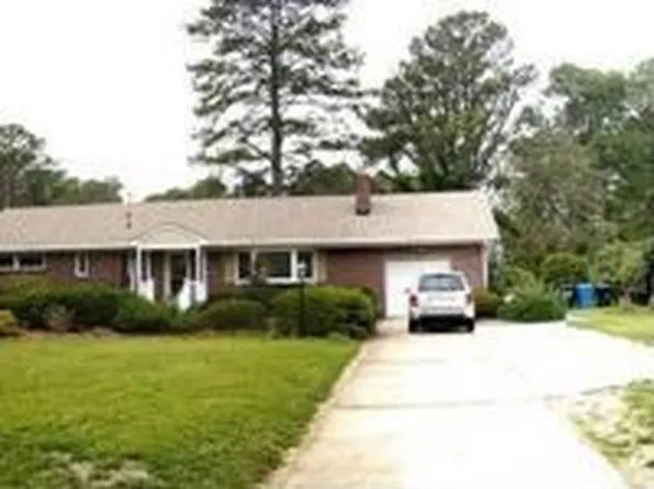 2005 Oak Leaf Ln, Virginia Beach, VA 23455