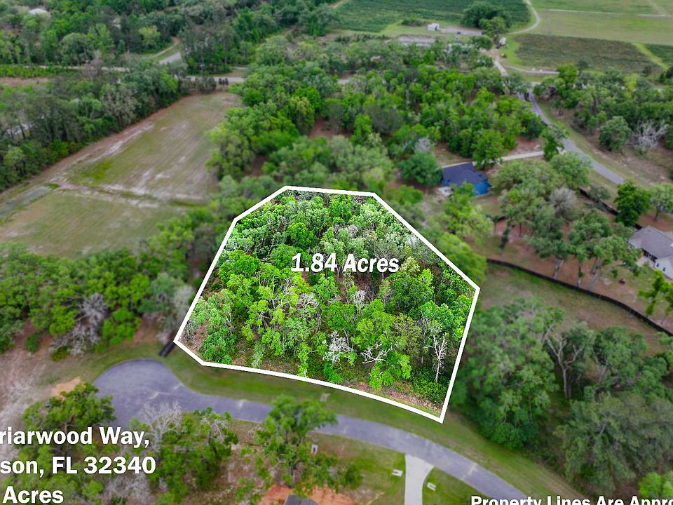 1st image of 5 NE Briarwood Way